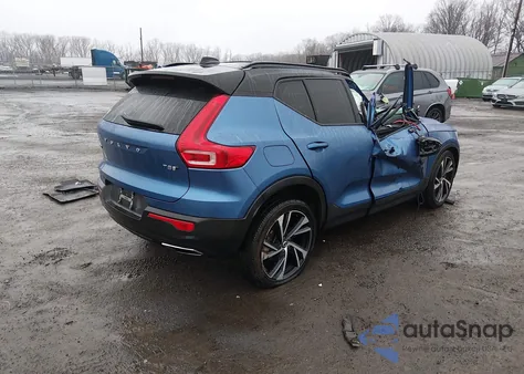 2020 Volvo Xc40 T5 R-Design from USA, damaged, VIN YV4162UMXL2311081